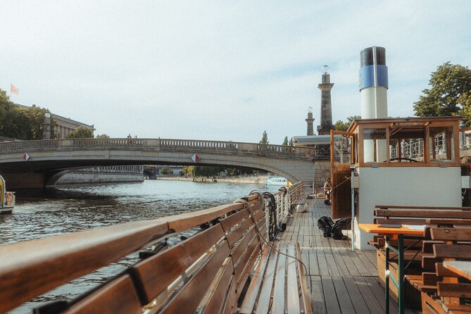 1-hour Sightseeing Boat Cruise Through Historic City Center - The route’s logic: from Berliner Dom to Fernsehturm