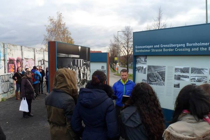 2.5-Hour Berlin Wall and Memorial Sites Walking Tour - Starting at the Square of November 9, 1989