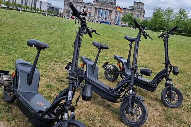 3-H E-scooter Sightseeing Tours in Berlin - Gendarmenmarkt and the Historic Heart of Berlin