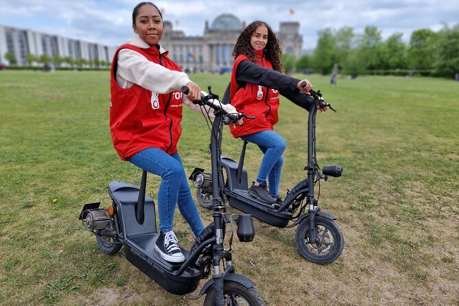 3-H E-scooter Sightseeing Tours in Berlin - Reichstag, Holocaust Memorial, Tiergarten, and the Heavy Stops