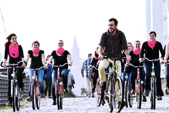 3-Hour Private Berlin Bike Tour: Vibes of Berlin - Gorlitzer Park: a former trainyard turned park