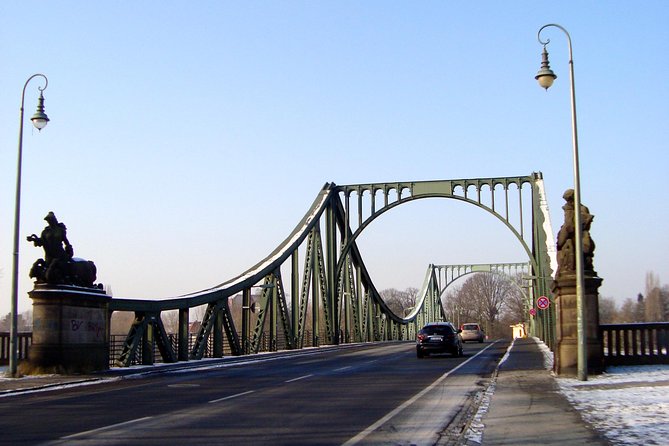 4 hours private tour to Potsdam and Wansee with a van - Gleis 17 Memorial: Deportations Remembered