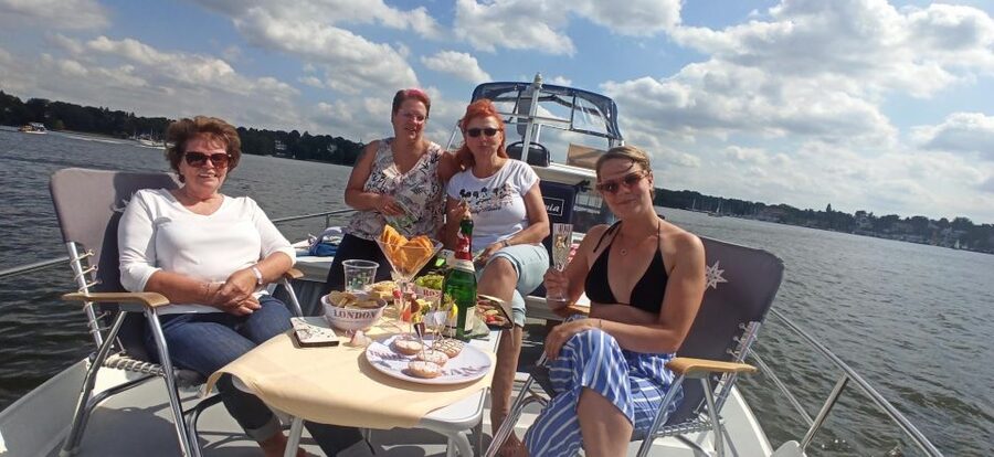 4h Unforgettable Tour with Skipper, "Seven Lakes Cruise" - Price and Value: When $694 Makes Sense