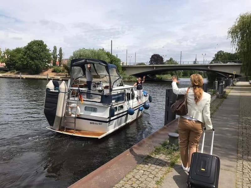 4h Unforgettable Tour with Skipper, "Seven Lakes Cruise" - Cruising the Wannsee Seven Lakes: Tiefensee and Griebnitzsee Views