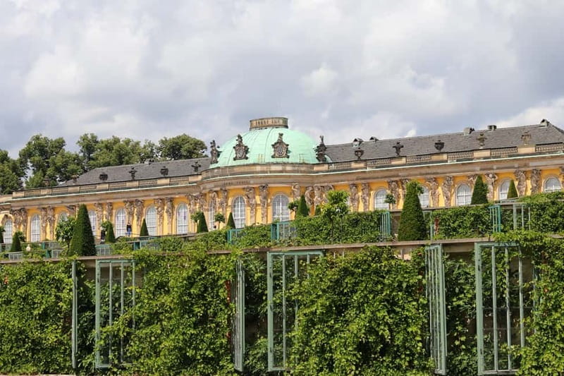 5h Potsdam private tour with Guide, Chauffeur & Photographer - Why the “all-in-one day” format is actually a smart value