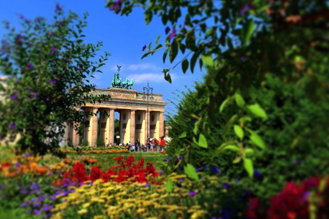All-in-One Berlin Highlights on Foot: Private Walking Tour - Brandenburg Gate to Reichstag: Germany’s Big Symbols, Up Close