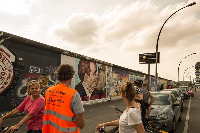 Alternative Berlin Bike Tour - Off the Beaten Tracks in Small Groups - Culture blocks and courtyards: KulturBrauerei and Volkspark Friedrichshain