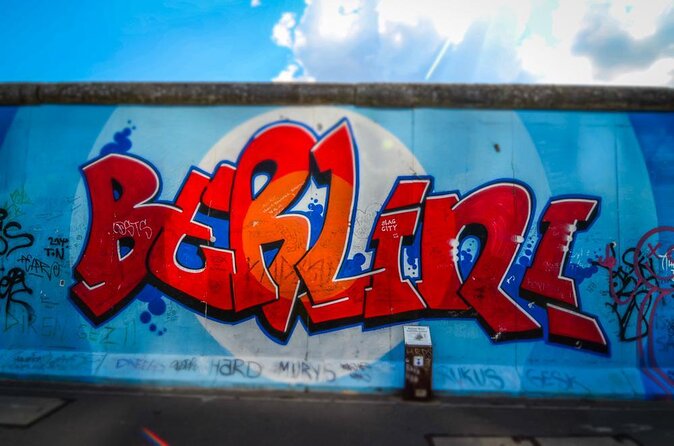Alternative Berlin Private Tour with Jacob - Graffiti and Squats - Key highlights to look for