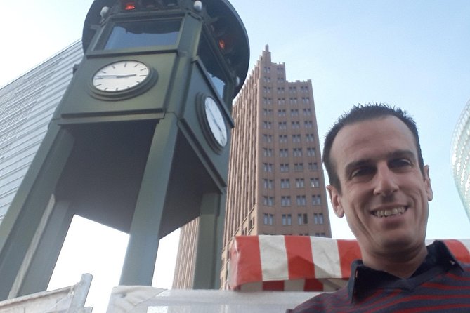 Alternative Berlin Private Tour with Jacob - Graffiti and Squats - A 2-hour 45-minute route through Berlin’s alternative edges
