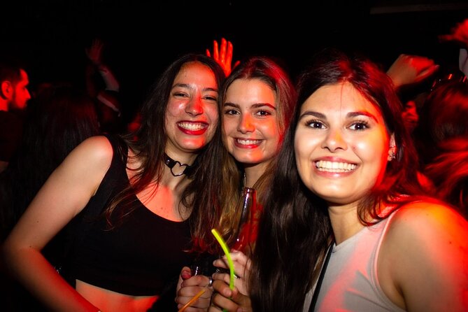 Alternative Berlin Pub Crawl - How the night moves: bars, drink specials, and a rotating route