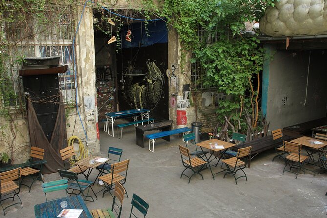 Alternative Berlin & Street Art Tour - The Point of This Tour: Street Art as a Berlin Story