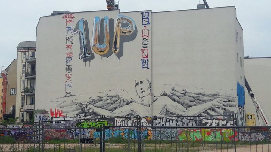 Alternative Berlin / Street art tour - Private group - The music thread: punk, hip hop, jazz, metal, and electronic resistance