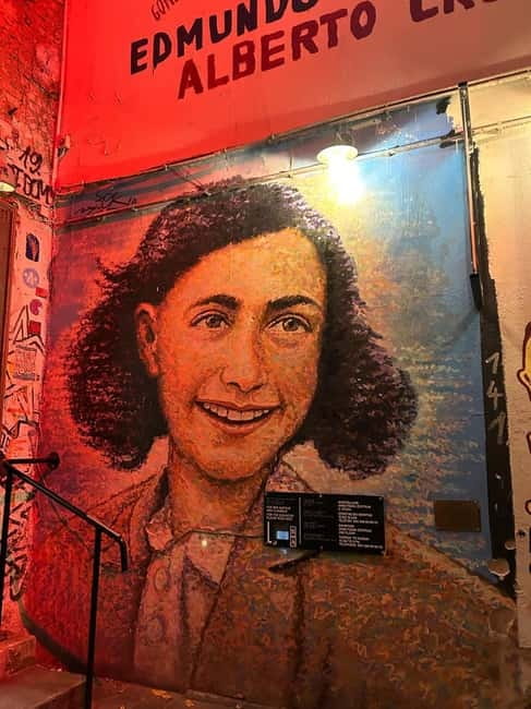 Alternative tour of Berlin in Spanish - Oranienburger Straße and Hackesche Höfe: history you can see