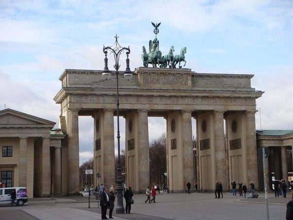 An Introduction to Berlin Walking Tour - Key things you’ll notice on this Berlin timeline tour
