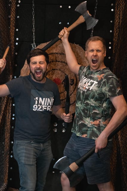 AXE THROWING EXPERIENCE IN BERLIN - Who Should Book This Axe Throwing Session