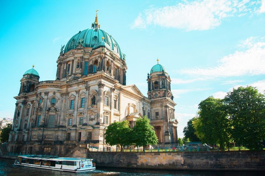Berlin: 1-Hour Guided Tour of the Historic Center - Berlin Palace and the Humboldt Forum finish: where history keeps changing