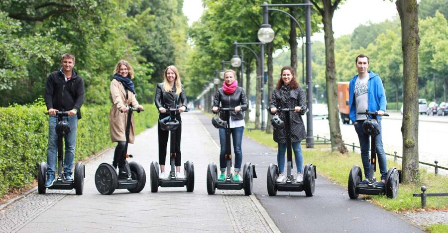Berlin: 1-Hour Segway Tour - Option A: Brandenburg Gate to the German Chancellery and Reichstag