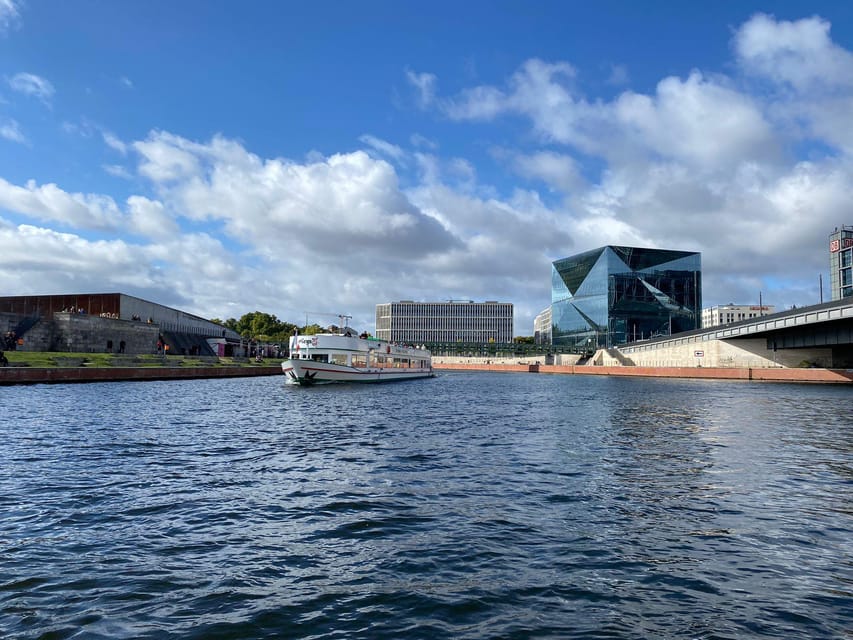 Berlin: 3.5-Hour Sightseeing Cruise on the Spree River - Stops on the water: what each one is good for (and what to watch)