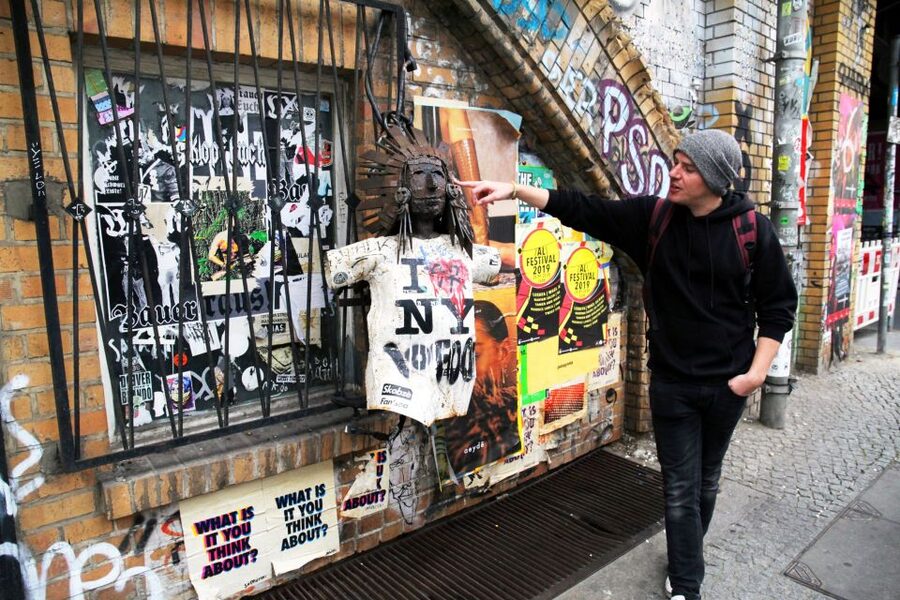 Berlin: 3-Hour Street Art Tour - Your guide makes the difference (and you’ll see that fast)
