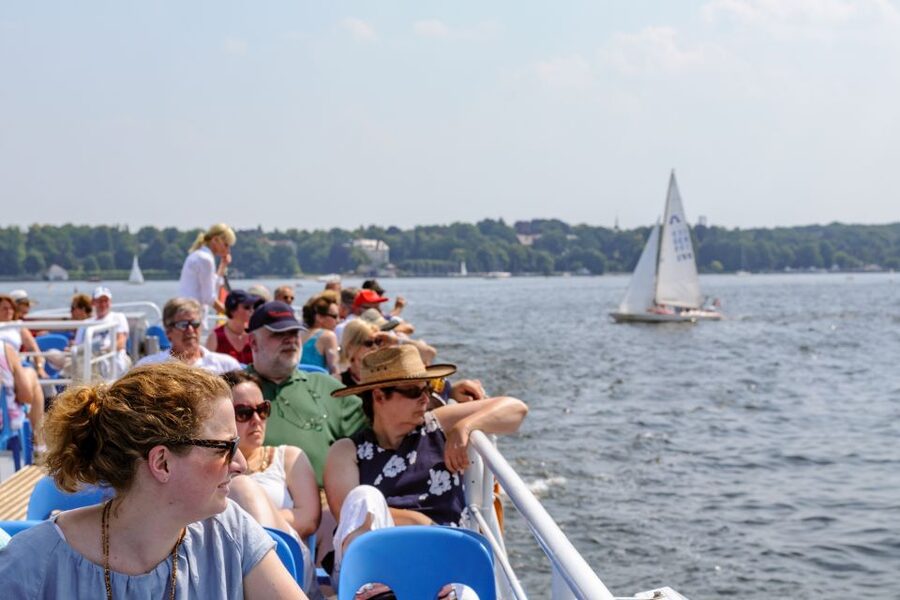 Berlin: 3-Hour World Heritage Cruise to Potsdam - Church views near Wannsee: St. Peter and Paul in context