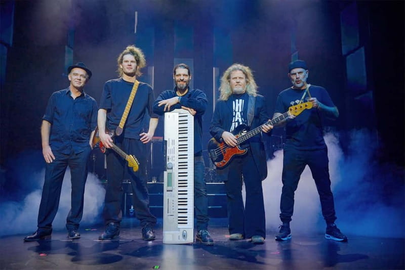 Berlin: "90s Forever - Hits & Acrobatics" - Varieté Show - Price and value in Berlin: what $51 really covers