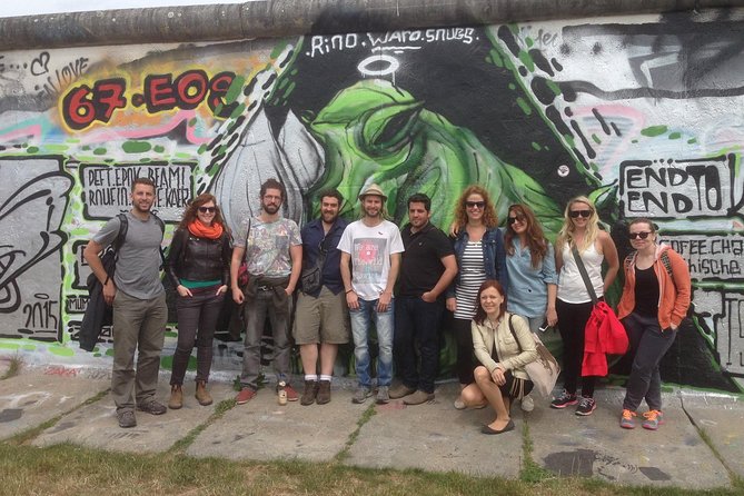 Berlin: Alternative Street Art Tour - Neukölln alleyways and the alternative living side of Berlin