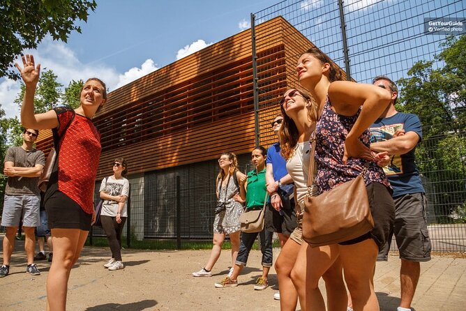 Berlin: Alternative Street Art Tour - Parks, Spätis, and bars: street culture with a hangout rhythm