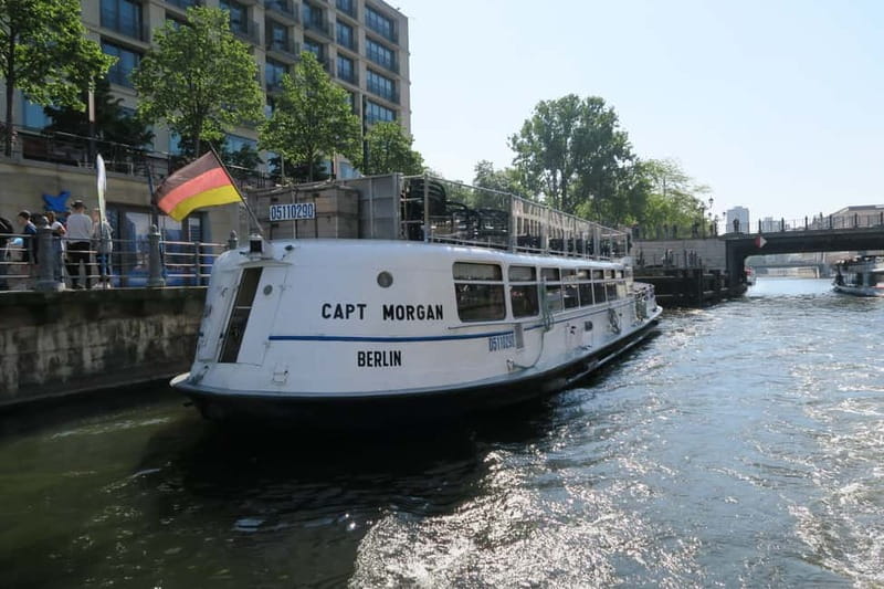 Berlin: Boat Sightseeing Cruise with Audioguide - The route in plain English: a stop-by-stop look at the Spree highlights