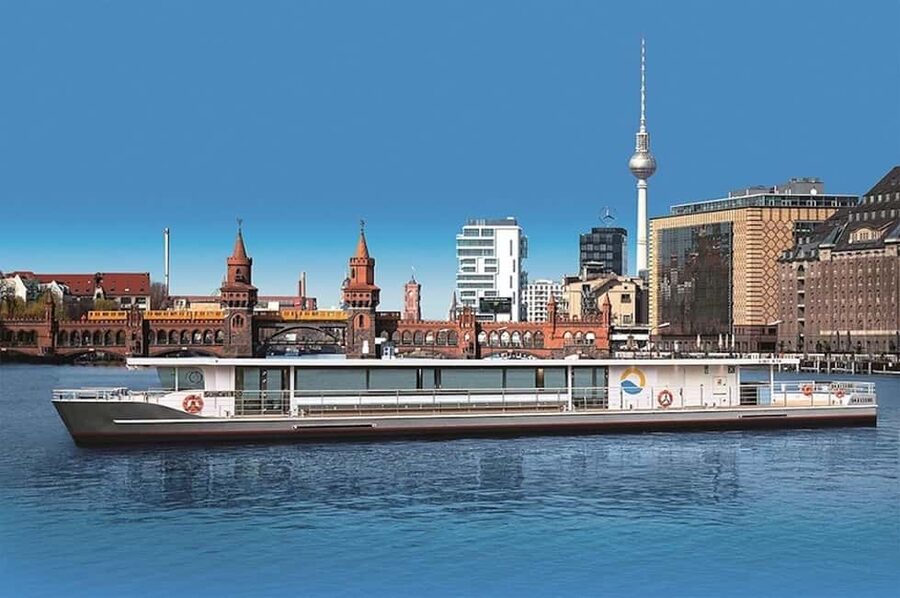 Berlin Boat Tour | Sunset Tour with Solar Ship | Sightseeing Spree - The ship experience: quiet, roomy, and built for real comfort