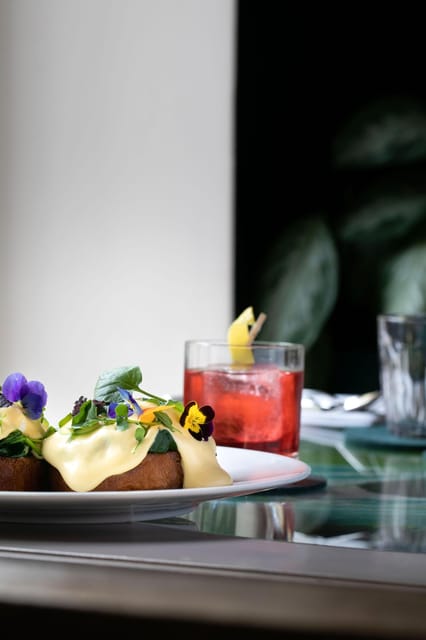 Berlin: Bonvivant Brunch – Pancake Heaven - The 2-person small group setup (and why it helps)