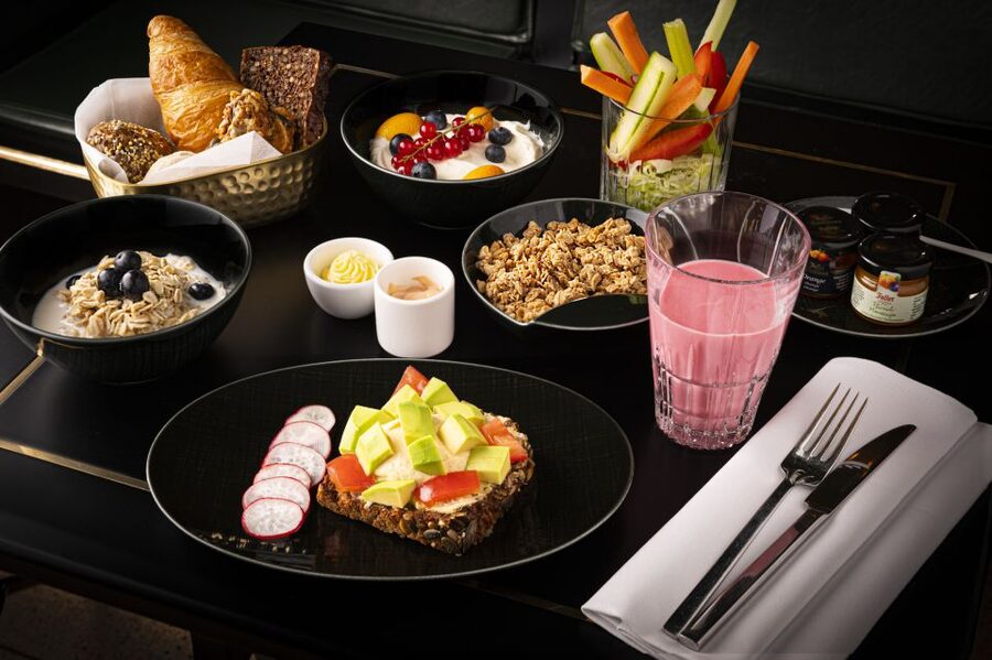 Berlin: Breakfast at Café Wintergarten - Price and value: where your $29 goes