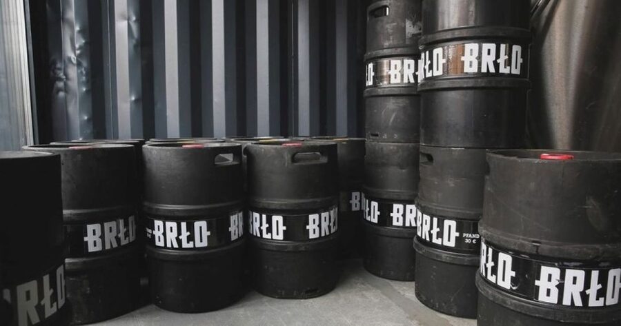 Berlin: BRLO BRWHOUSE Tour and Craft Beer Tasting - Why the BRLO Setting Matters: Recycled Containers, Real Craft
