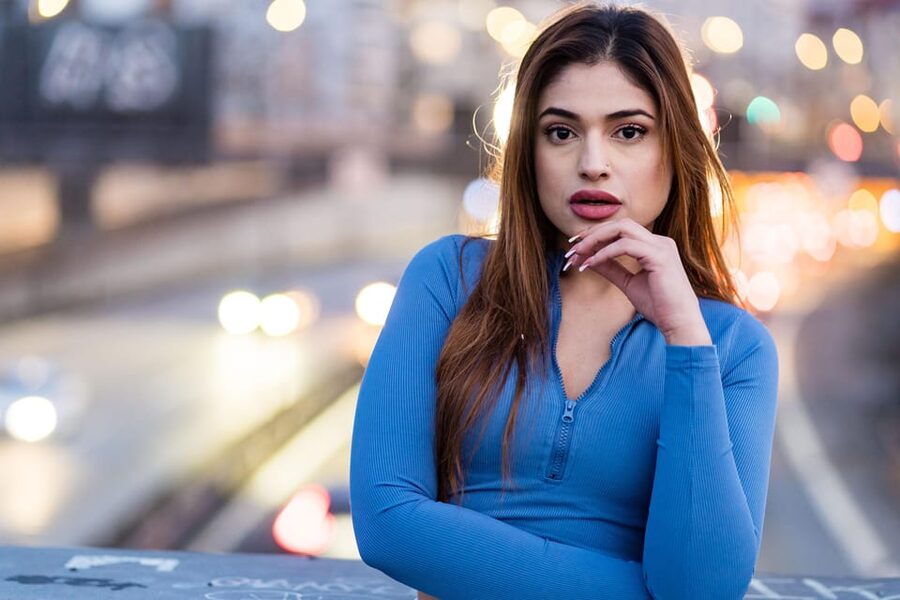 Berlin by Night: Private Photoshoot at Illuminated Cityscape - Price and value: $152 for up to four, with editing included
