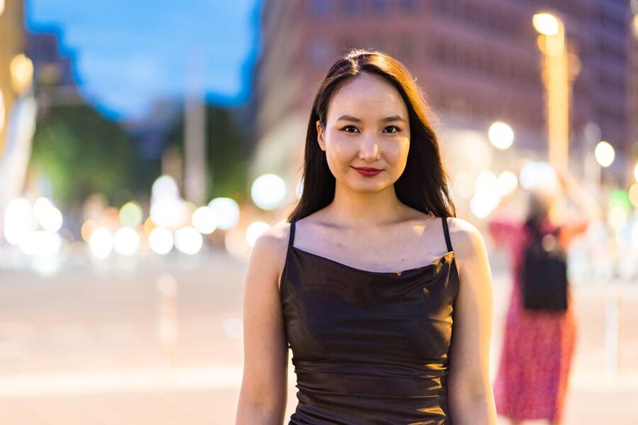 Berlin by Night: Private Photoshoot at Illuminated Cityscape - A quick metro hop that keeps the hour usable