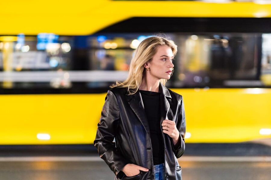 Berlin by Night: Private Photoshoot at Illuminated Cityscape - Brandenburg Gate at the end: the lighting payoff
