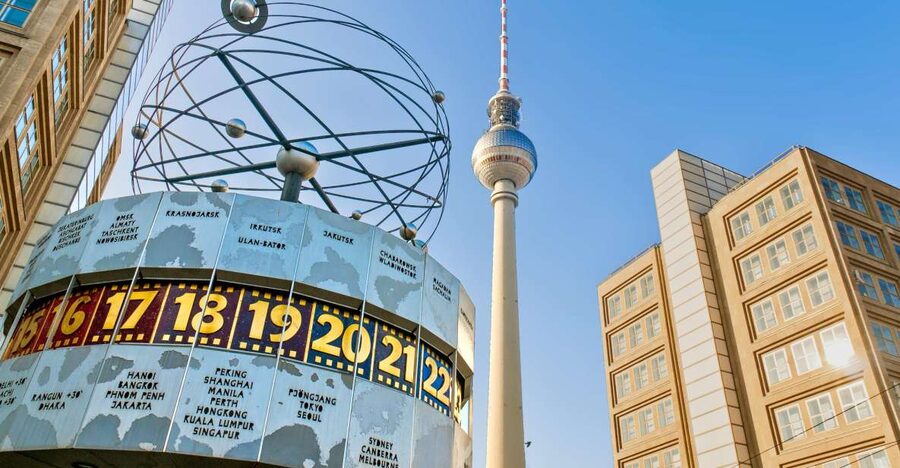 Berlin: City Center Walking Tour - Nikolaiviertel and Berlin Cathedral: where the city’s feel shifts