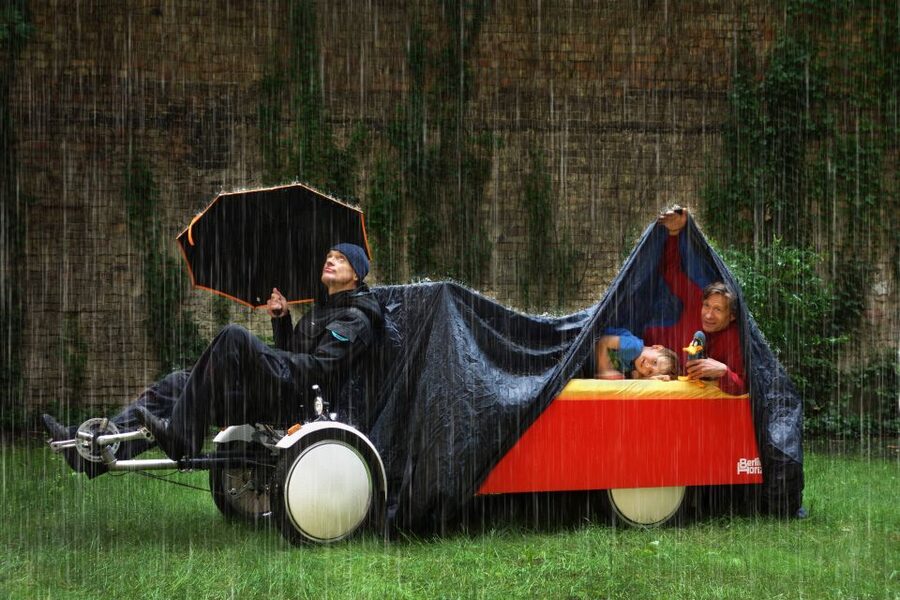 Berlin: City Sightseeing Tour in a Unique BedBike - Winter Comfort, Summer Shade, and Weather Reality