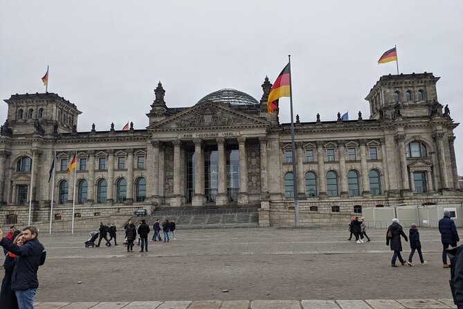 Berlin City Tour by Private Car - Jewish Museum Berlin: exhibitions that connect past, present, and art
