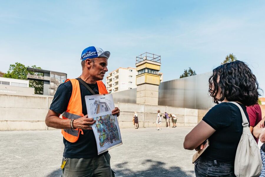 Berlin: Cold War & Berlin Wall History Guided Bike Tour - How long is it really, and how tough is the ride?