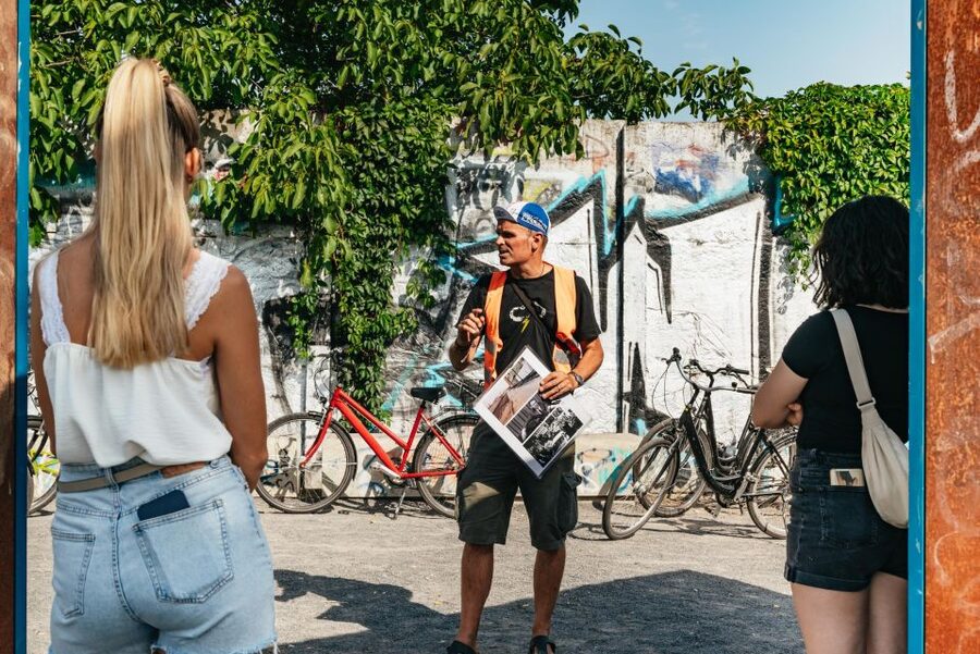 Berlin: Cold War & Berlin Wall History Guided Bike Tour - What you’ll actually get with your bike and gear