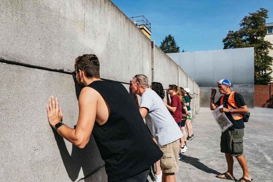 Berlin: Cold War & Berlin Wall History Guided Bike Tour - Weather and rules: what to plan for
