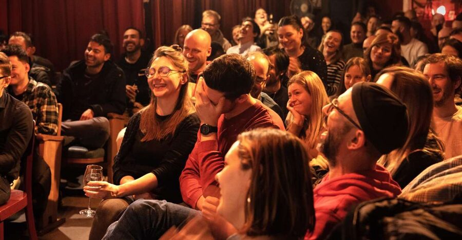 Berlin: Culture Shock Comedy Show - Inside the room: the small setup, the bar, and that first shot