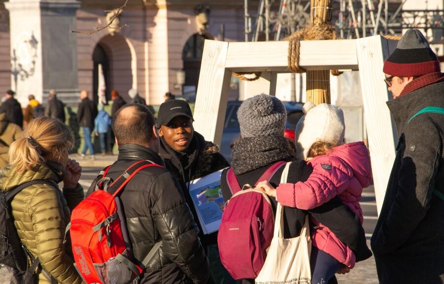 Berlin: Decolonial Berlin Castle/ Humboldt Forum Guided Tour - Starting at the Reconstructed Sanchi Gate (and why the first hour counts)