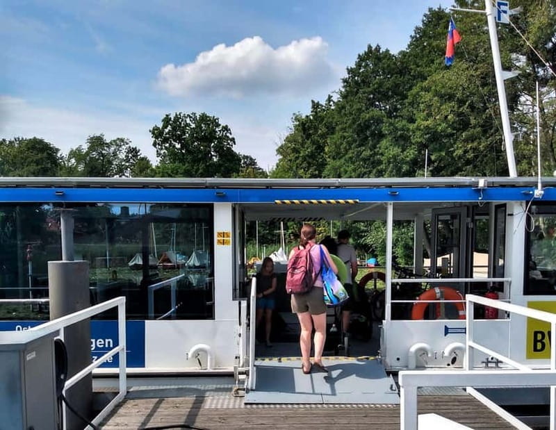 Berlin: (E)-Bike & Boat: The City's Biggest Lake & Lagoon - Getting set up: meeting point, pace, and group size