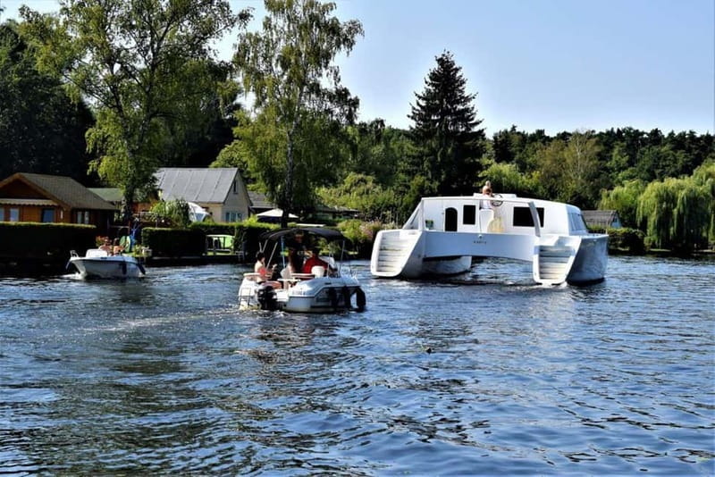 Berlin: (E)-Bike & Boat: The City's Biggest Lake & Lagoon - What’s included (and how that boosts the value)