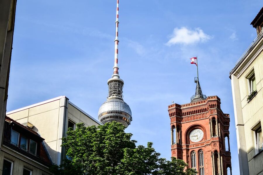 Berlin: EasyCityPass Zone ABC Transportation and Discounts - Big-name discounts: where the money can actually disappear