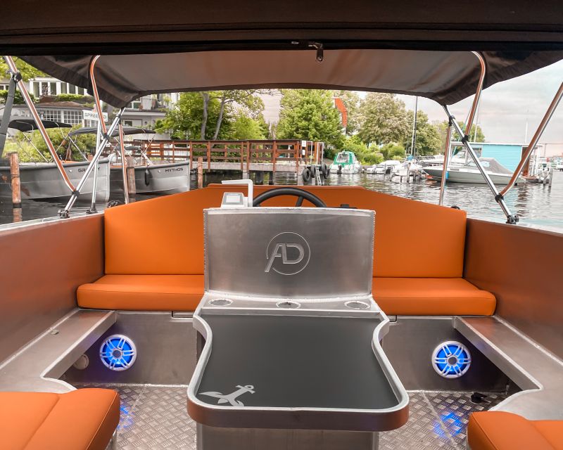 Berlin: Electric Boat Rental for self-driving 2 hrs - Swimming breaks and BBQ on the Dahme