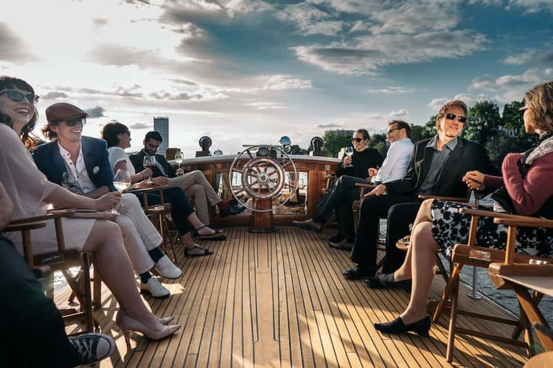 Berlin: Evening Yacht Cruise with Aperitif & Dinner Upgrade - Key points worth knowing before you go