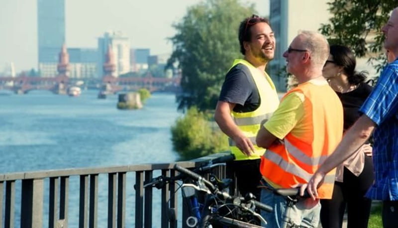 Berlin: Experience the Alternative Kreuzberg on a Bike Tour - Along the Spree: houseboats, Molecule Man, and creative installations