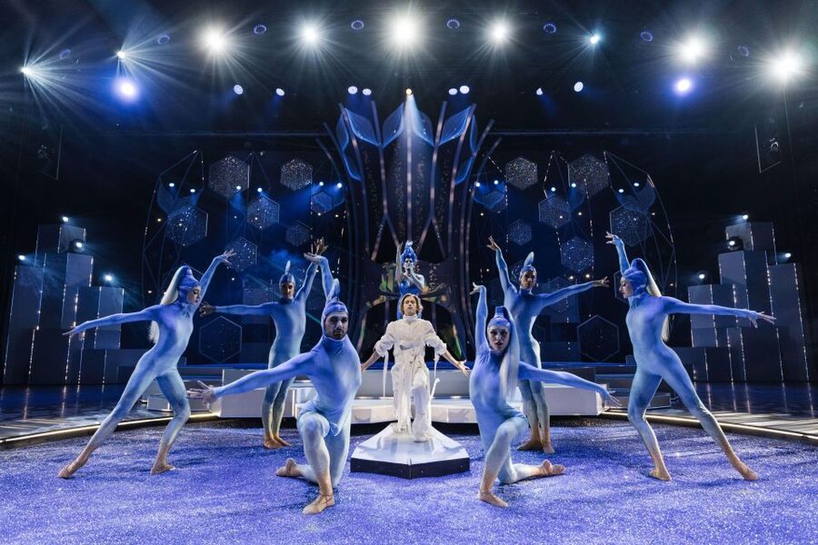 Berlin: FALLING | IN LOVE Grand Show Friedrichstadt-Palast - Price and value: what about $51 buys you in Berlin